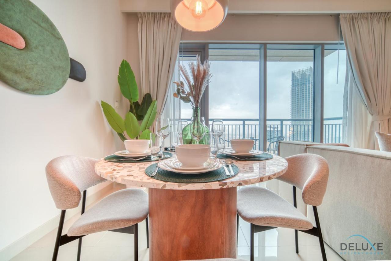Tropical 2br At Harbour Views Tower 1 By Deluxe Homes *